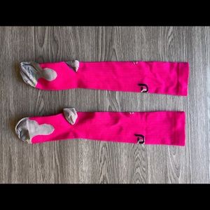 Hot pink pro compression socks size small/medium